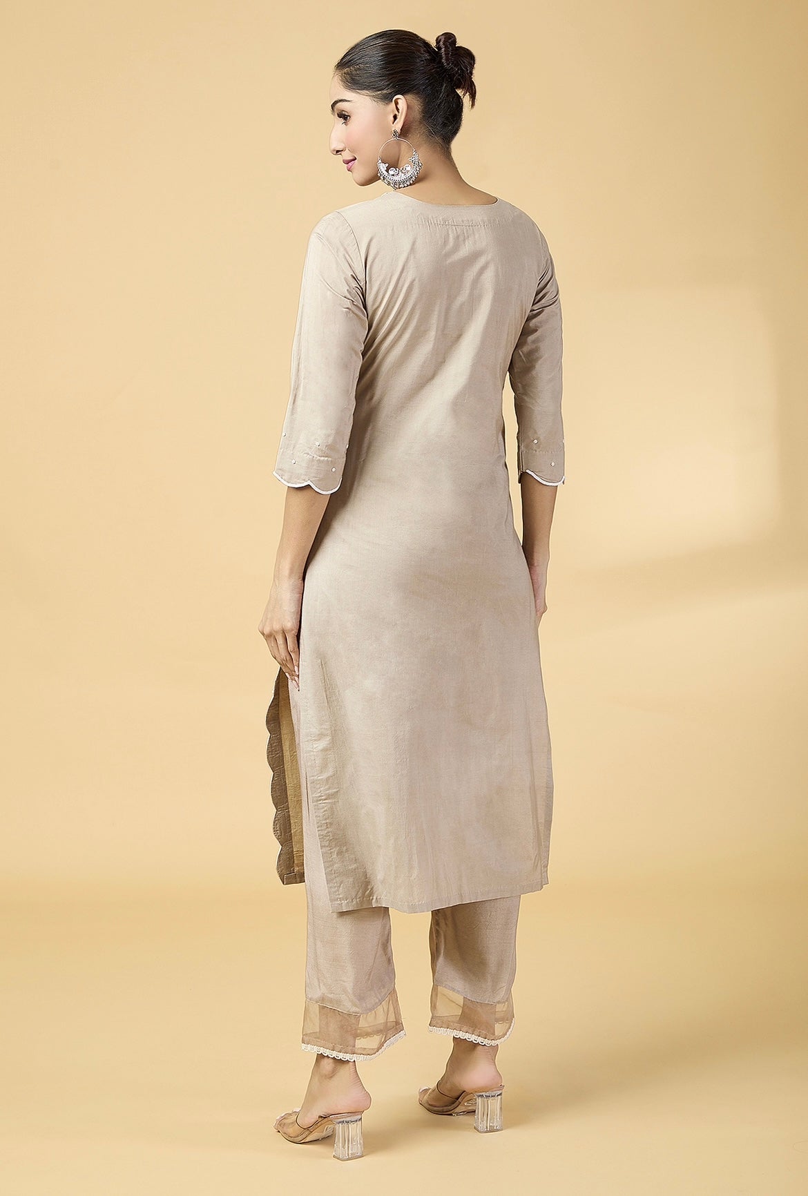 BEIGE EMBRODIERED SUIT SET
