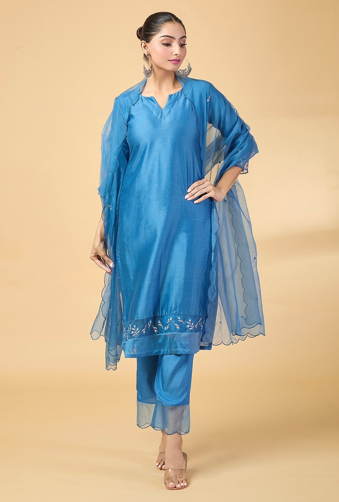 BLUE EMBRODIERED SUIT SET