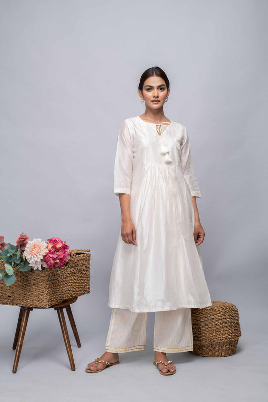 OFF WHITE CHANDERI SUIT SET