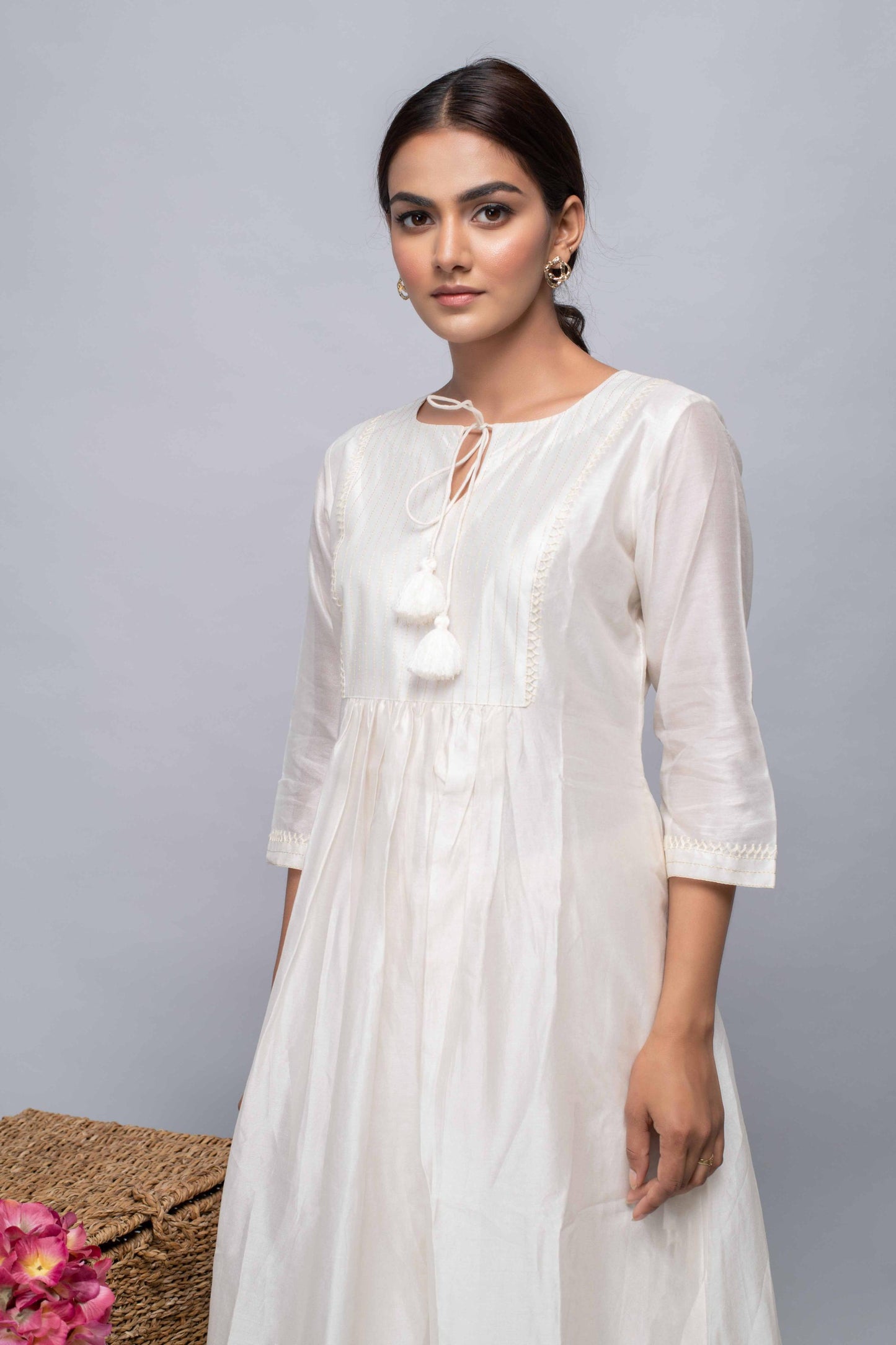 OFF WHITE CHANDERI SUIT SET