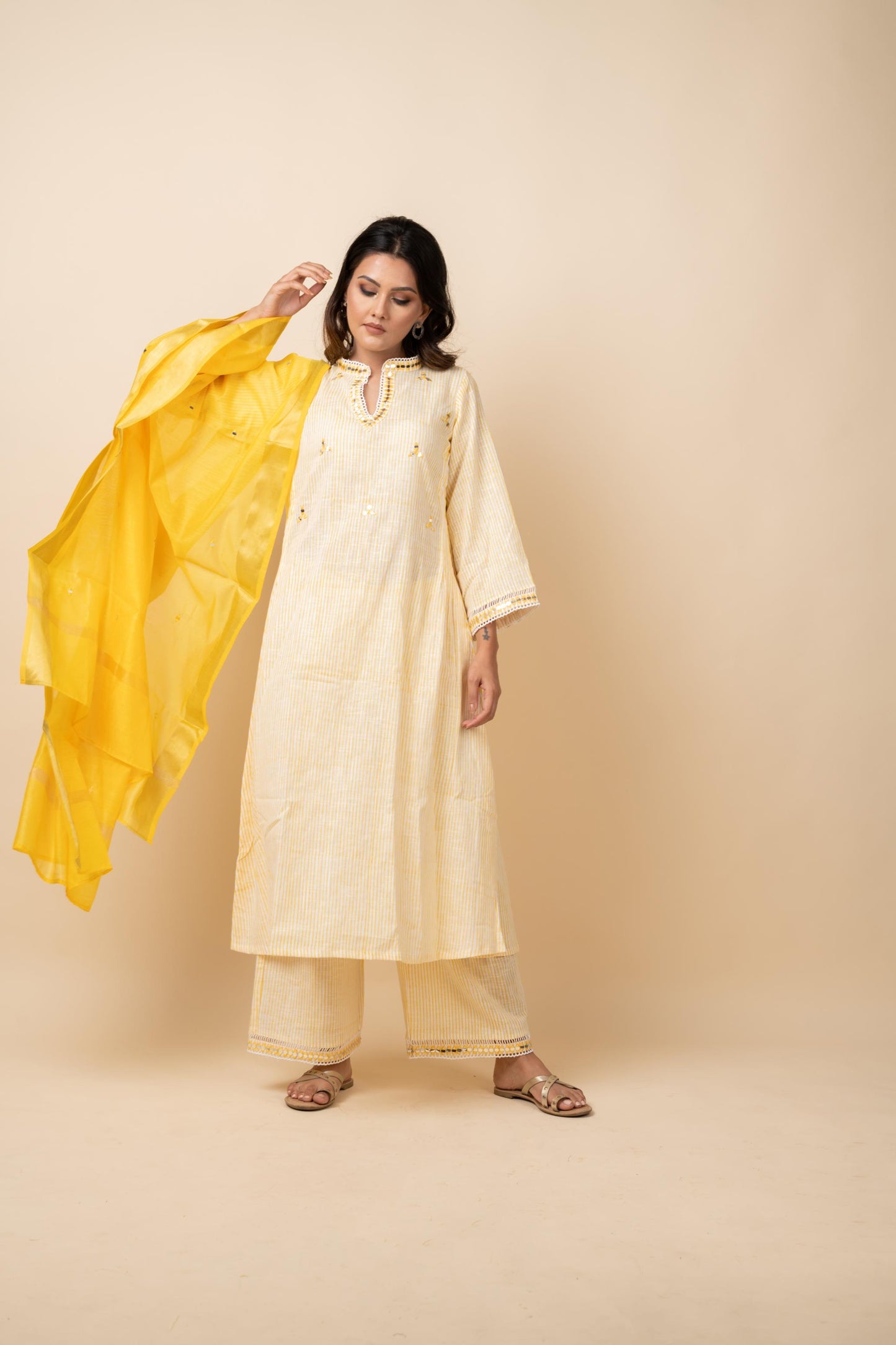 YELLOW SALLI SUIT SET