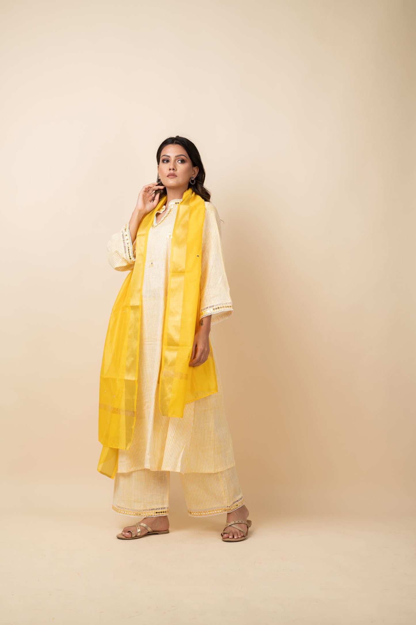 YELLOW SALLI SUIT SET