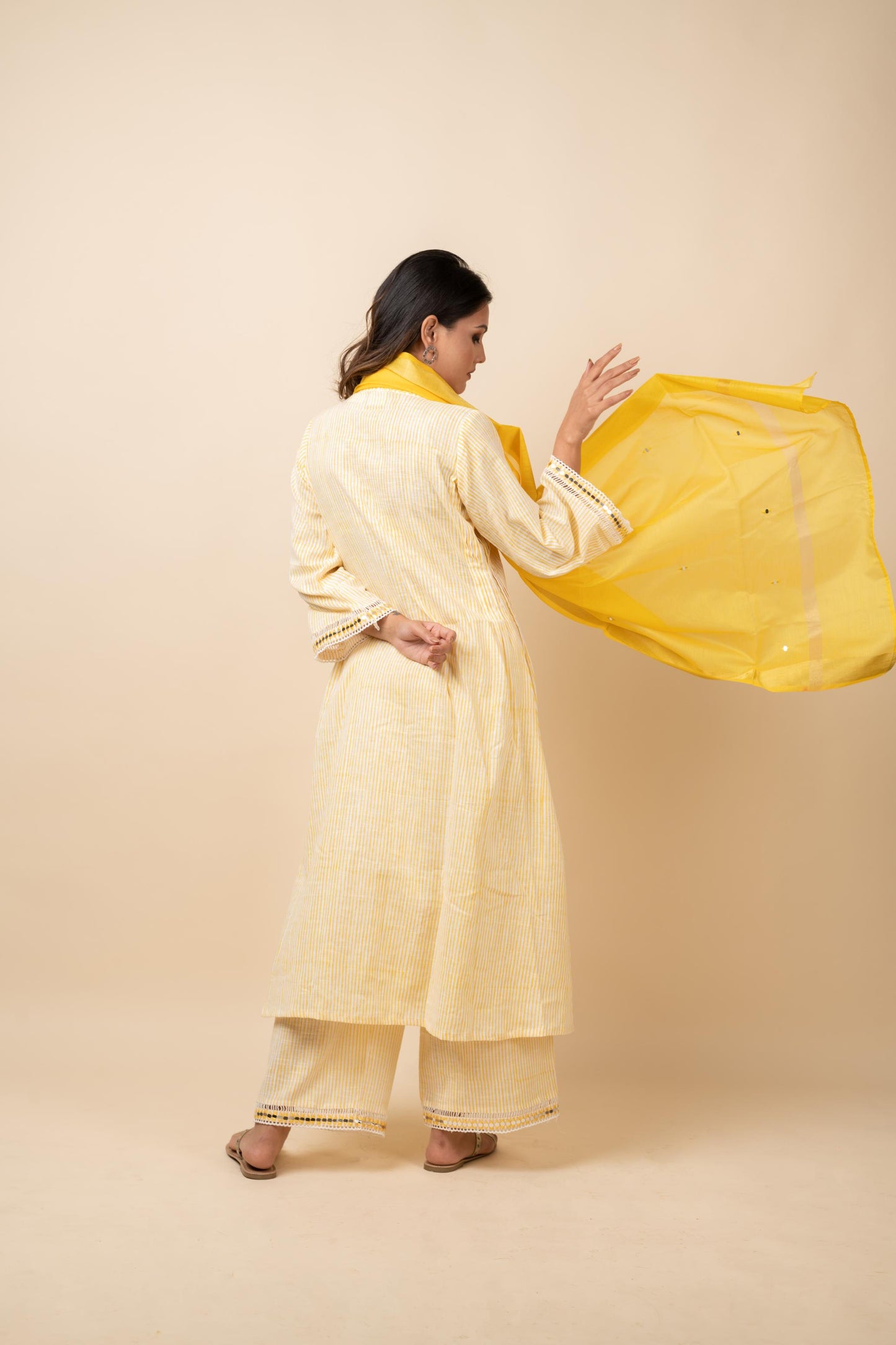 YELLOW SALLI SUIT SET