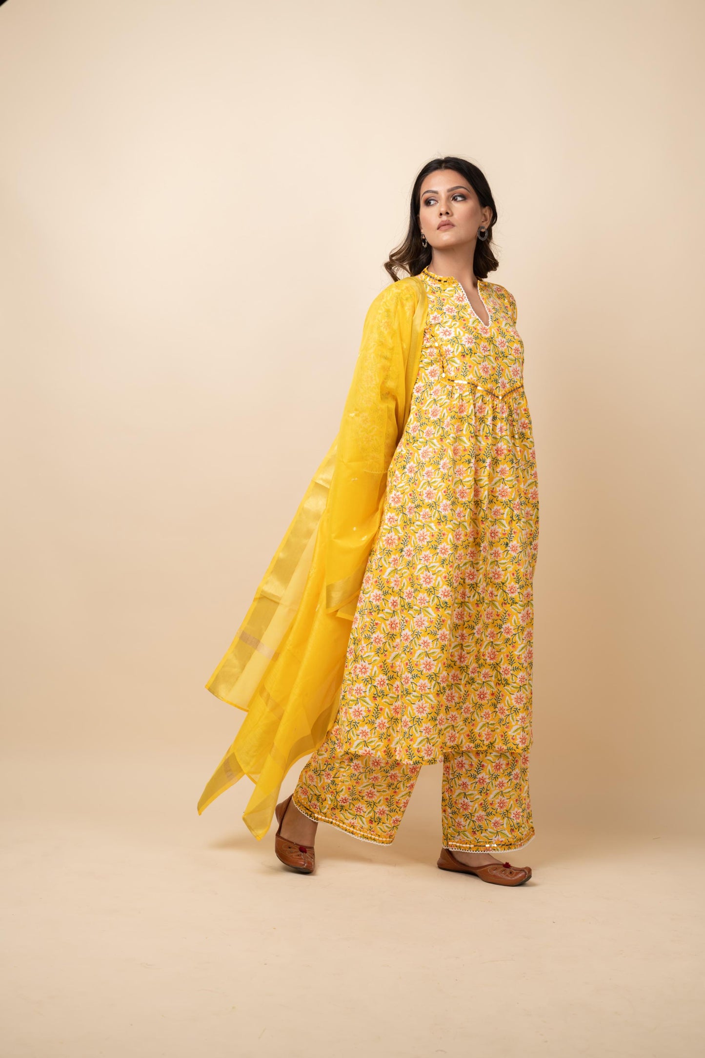 YELLOW PRINTED JAAL SUIT SET
