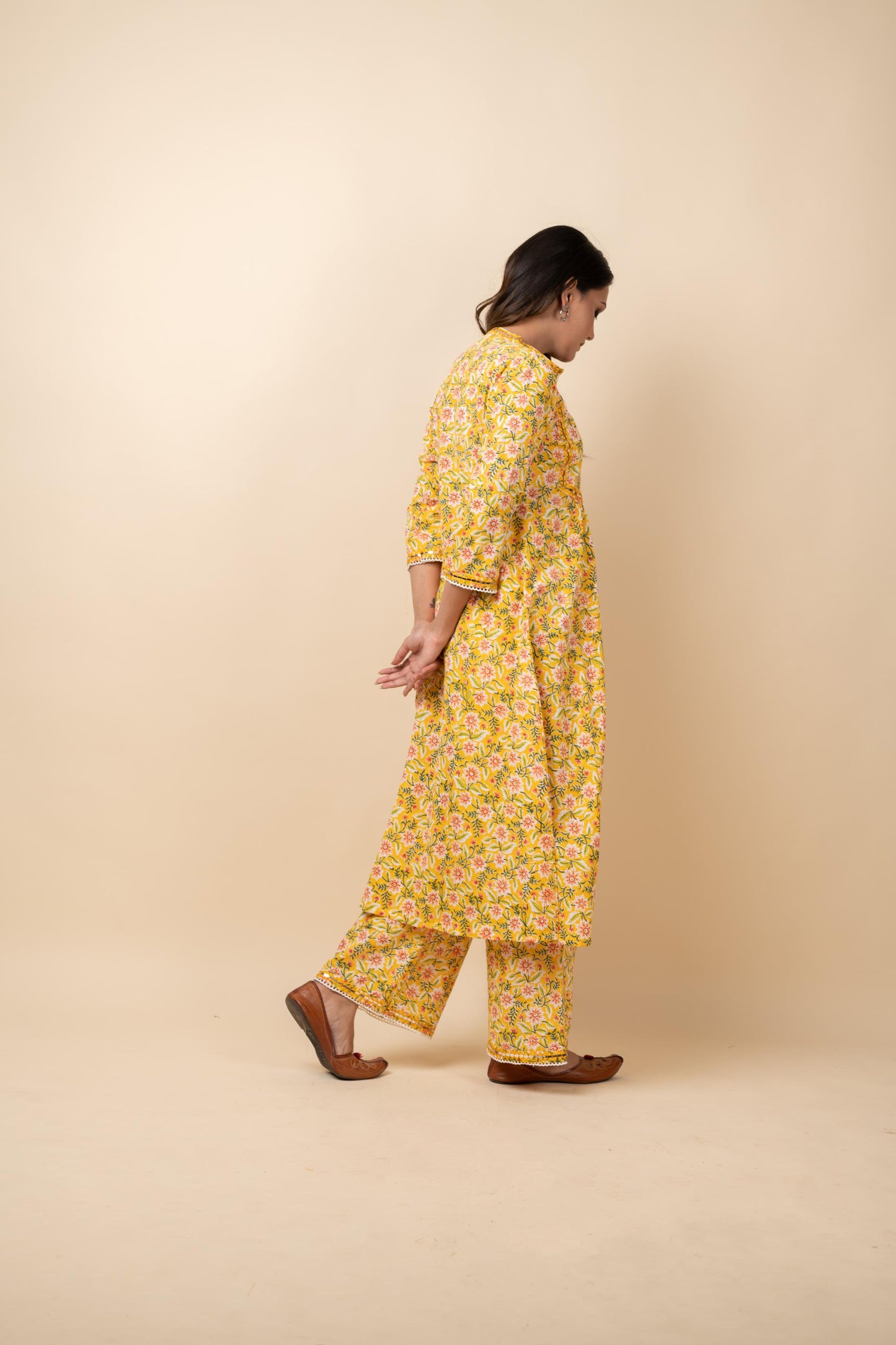 YELLOW PRINTED JAAL SUIT SET