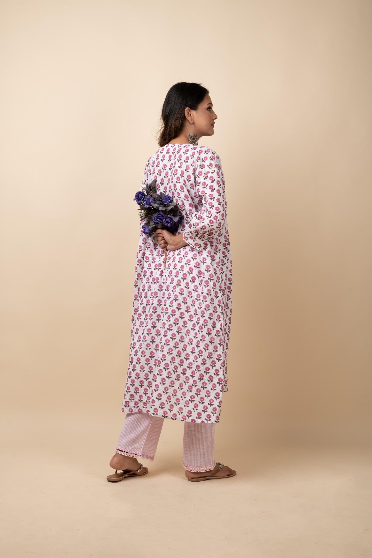 PINK PRINTED BUTTI GATHERED KURTA SET